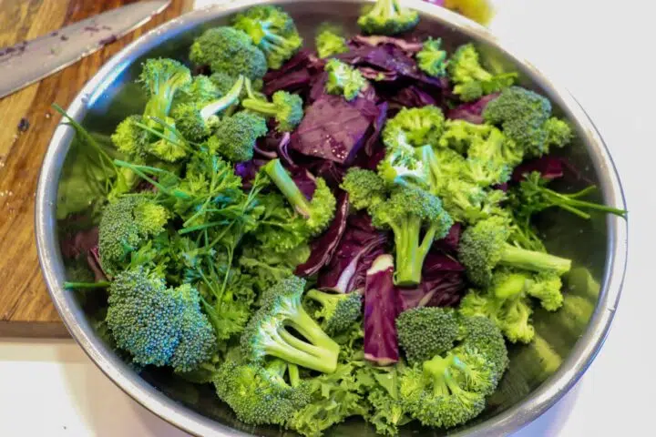 Ultimate Antioxidant Detox Salad - Rough Chop