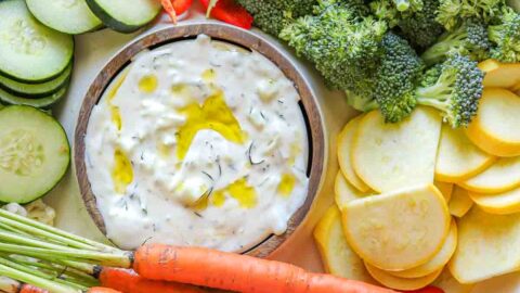 Vegan-Tzaziki-in-a-bowl-with-